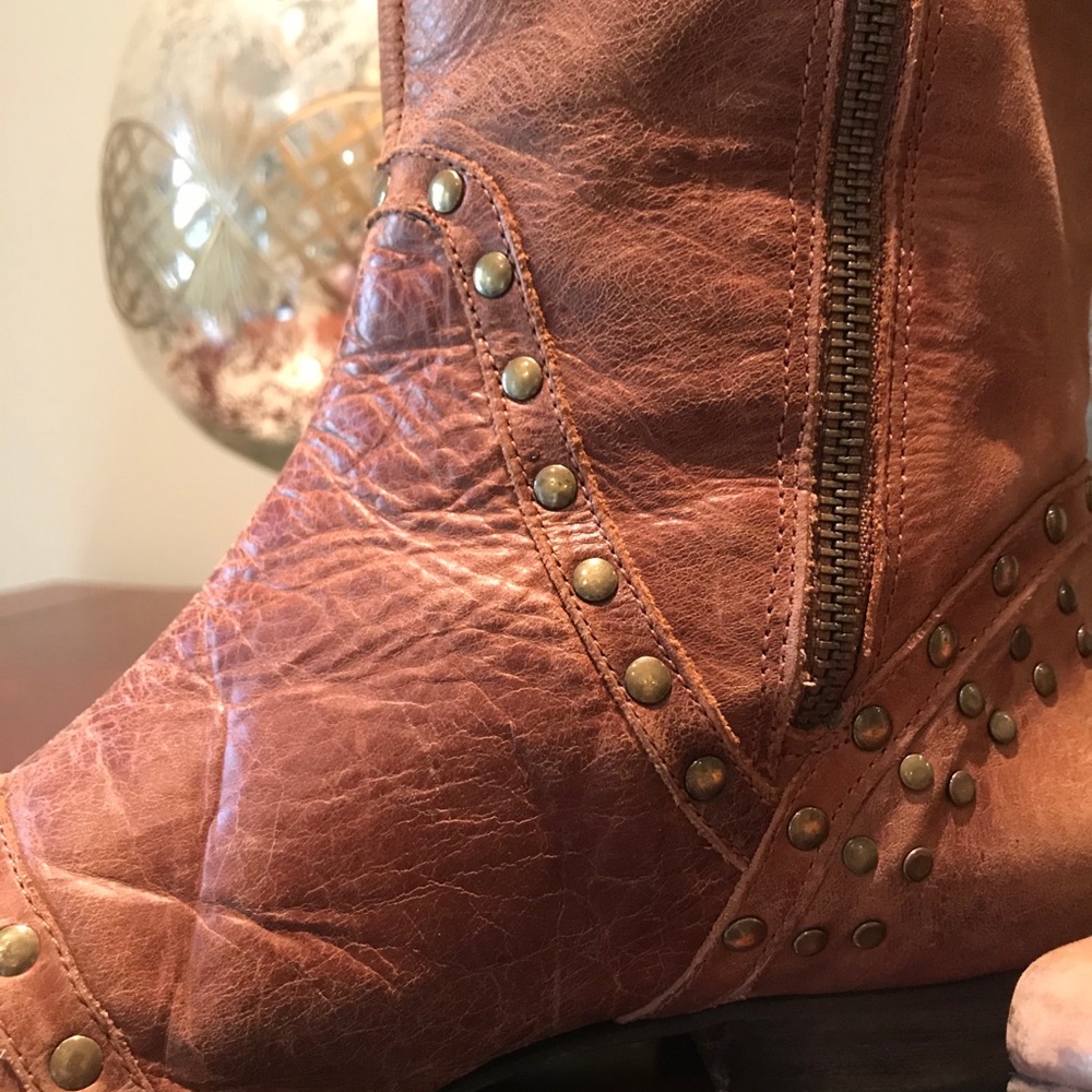 SOLD 🌹Lovely Joie knee high boot - Picture 4 of 11